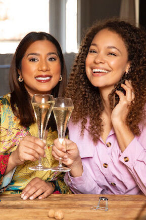 Emma and Della